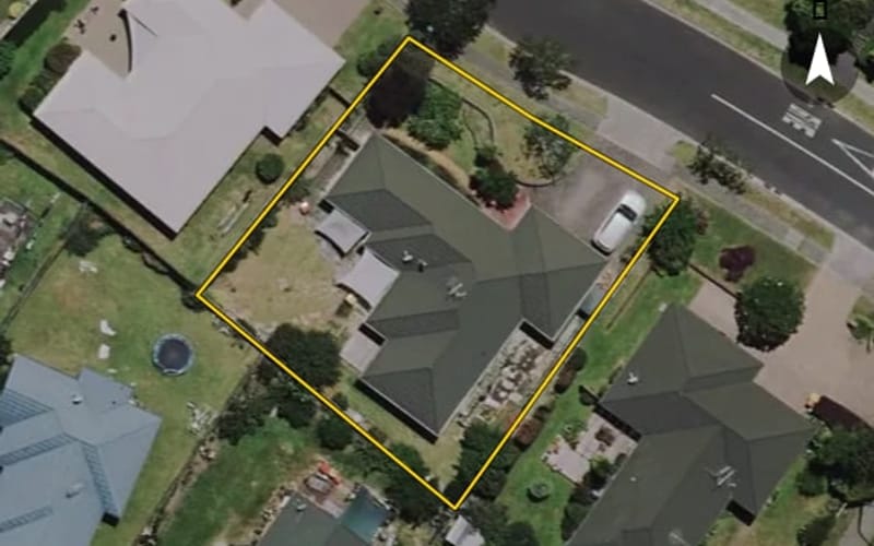 3 Hollinger Place