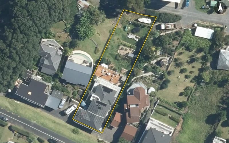 24 Carlton Crescent