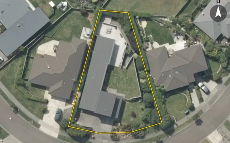 15 Dusky Crescent