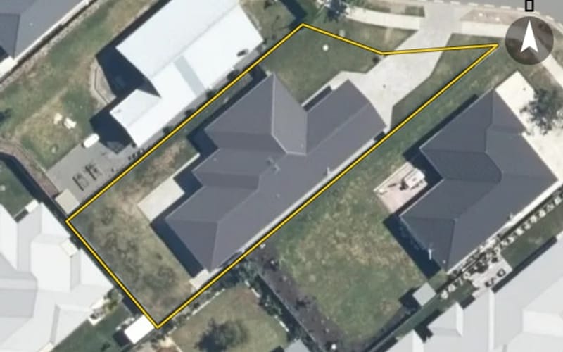574 Lyndhurst Road