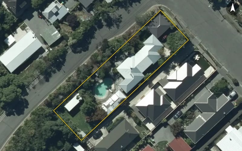 38 Taupata Street