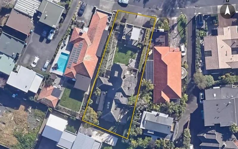7 Cathedral Place