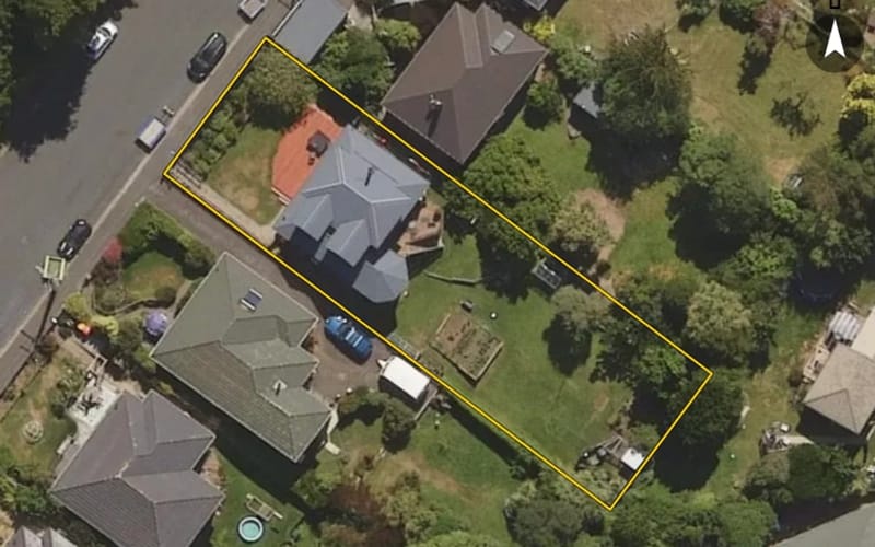 90 Helensburgh Road