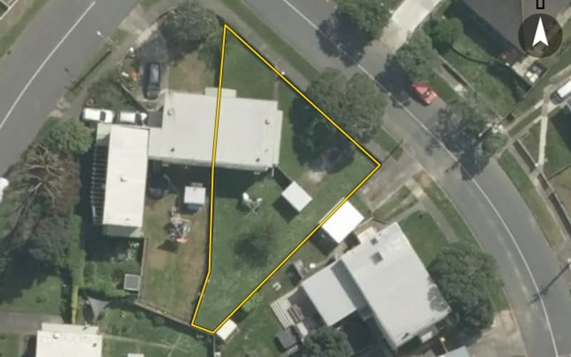 2 Davidson Crescent
