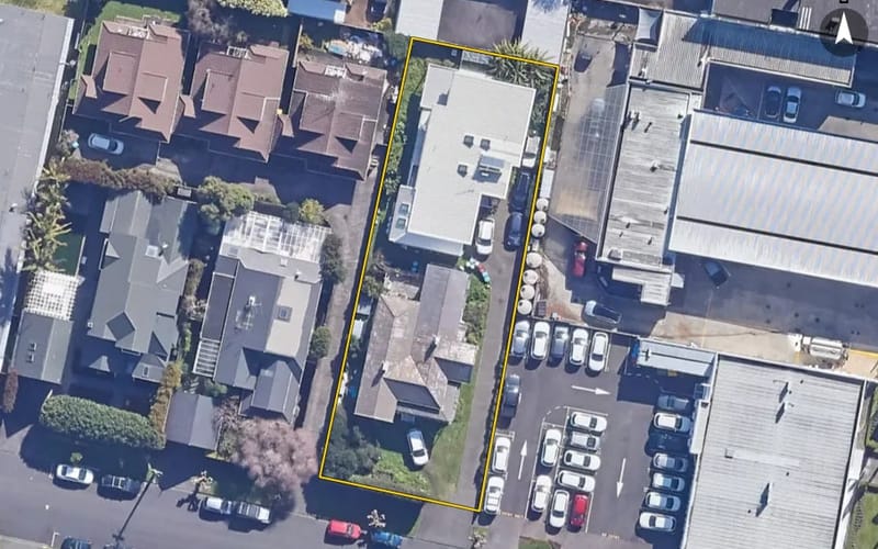 1 Kipling Avenue