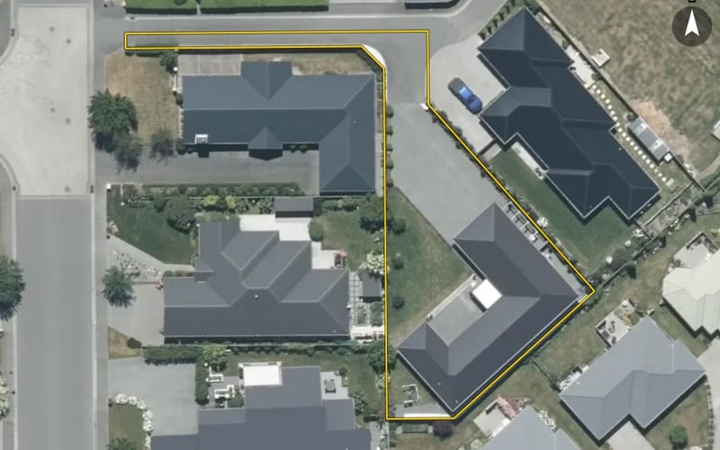 13B Charlesworth Drive