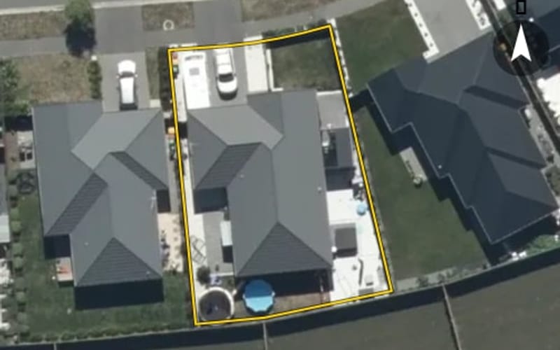 30 Evelyn Crescent