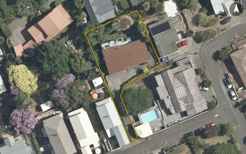 13A Gladstone Road