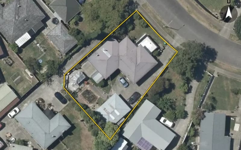 49 Henley Crescent
