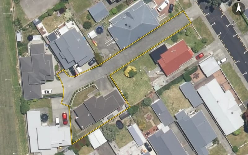 8A Glen Iris Grove