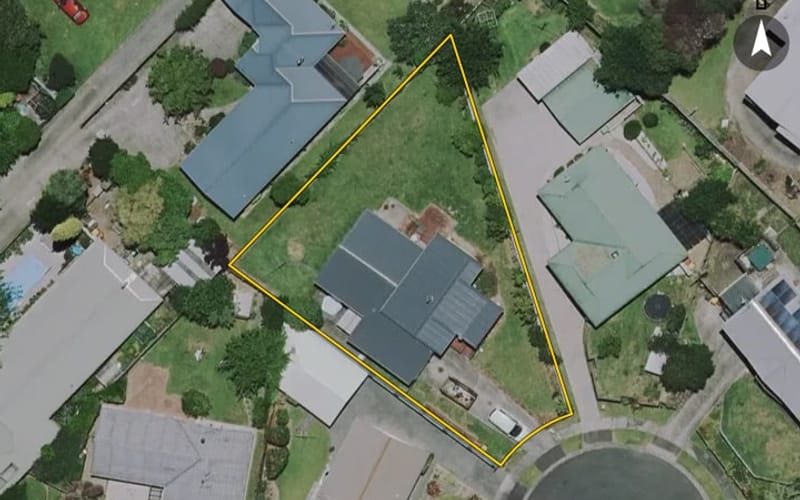 17 Ridgeway Place