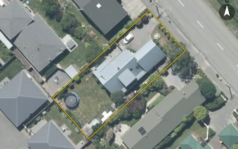97 Racecourse Road