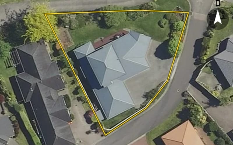22 Bullmore Place