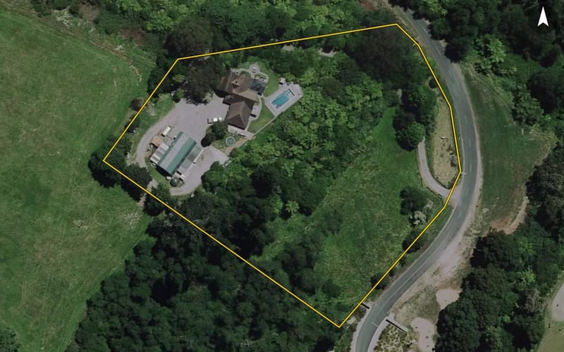 60 Lochiel Road