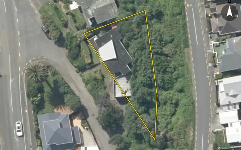 1C Moana Road