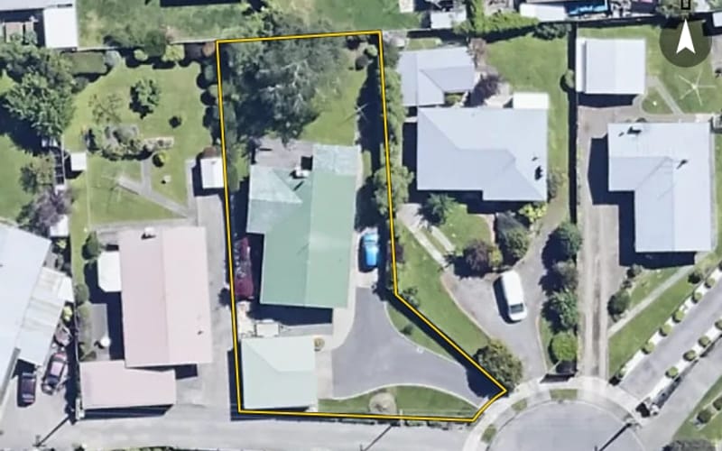 7 Moana Crescent