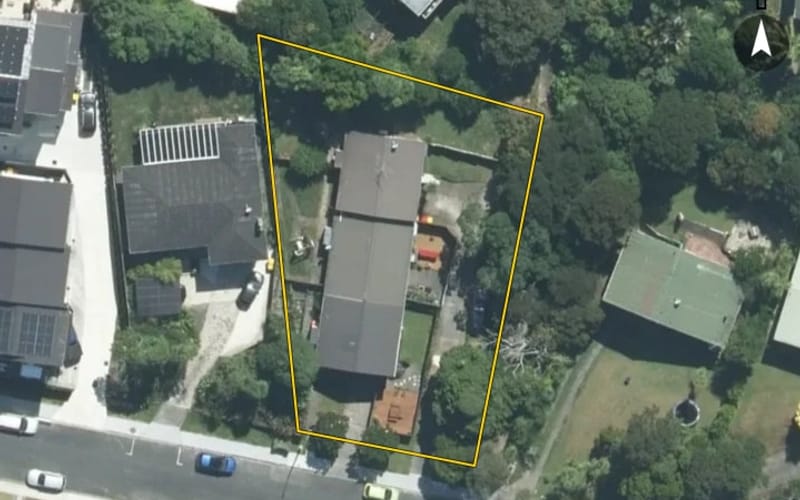 2/6 Kororo Street