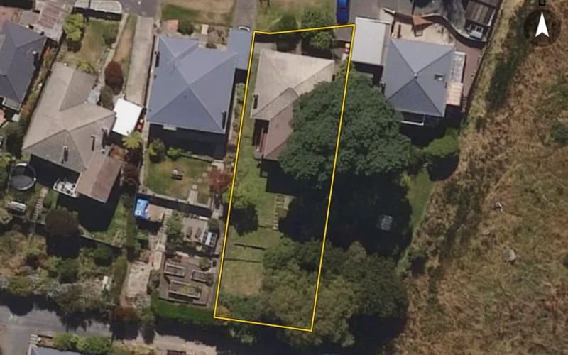 305 Kenmure Road
