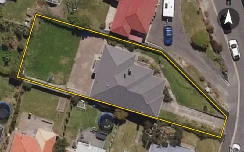 9 Renfrew Street