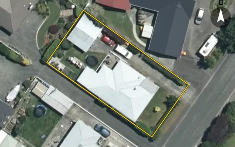 8 Reeves Street