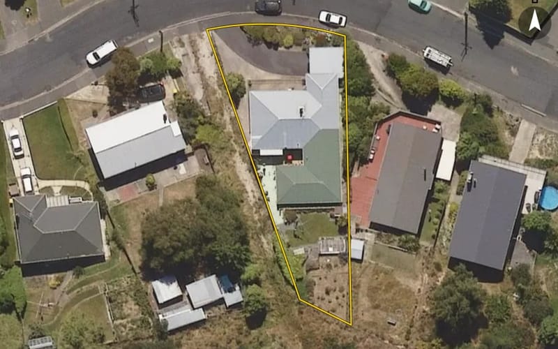 28 Roy Crescent