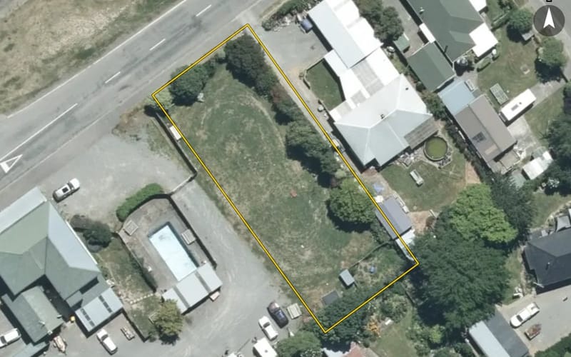 75 Chertsey Line Road