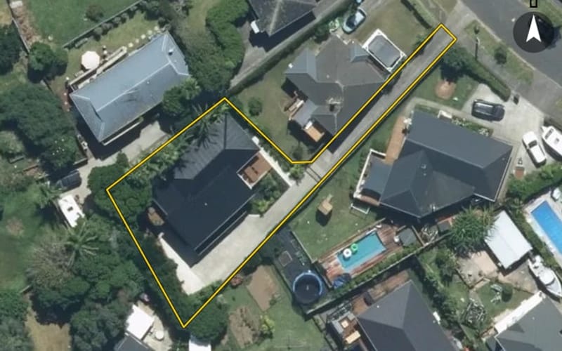 27A Clairville Crescent