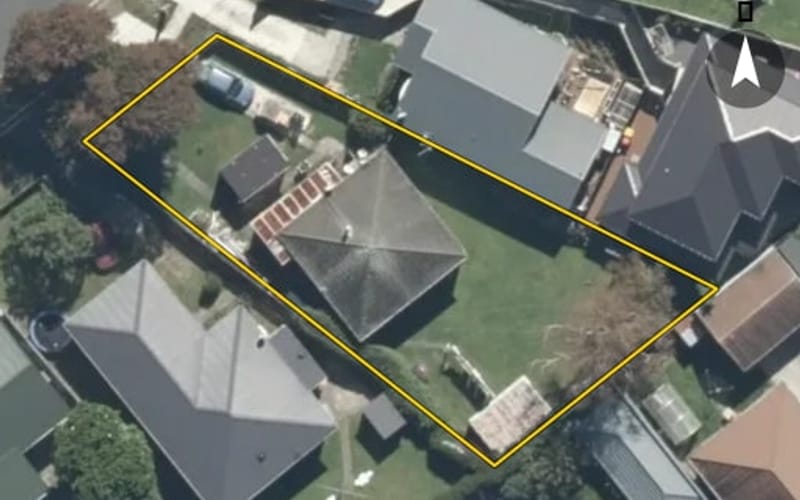 12 Athlone Crescent