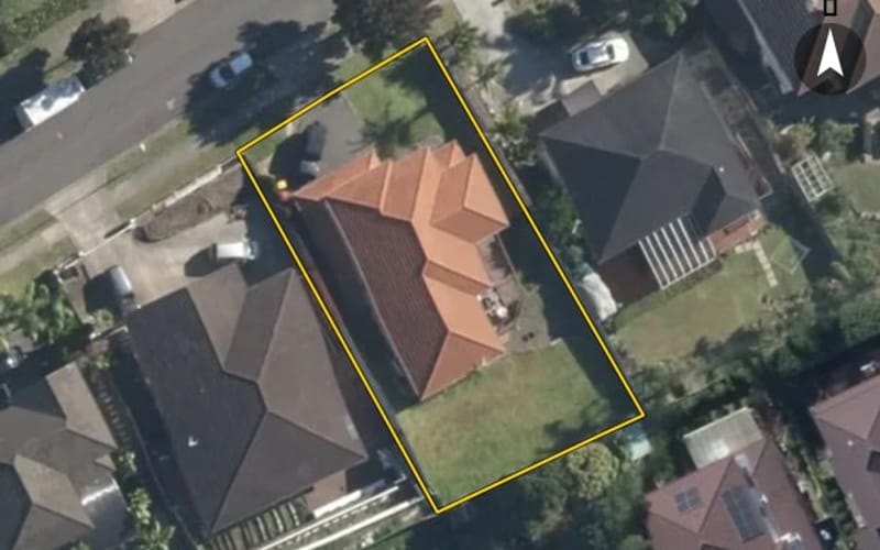 24 Leafield Crescent