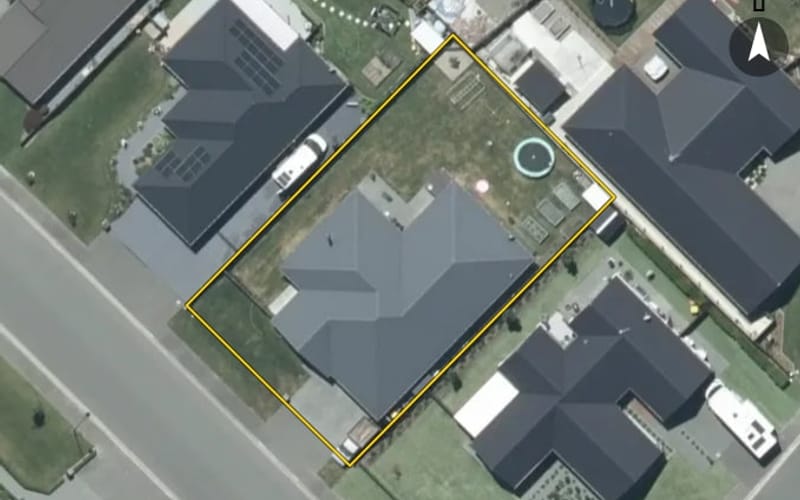4 Whiteoak Grove