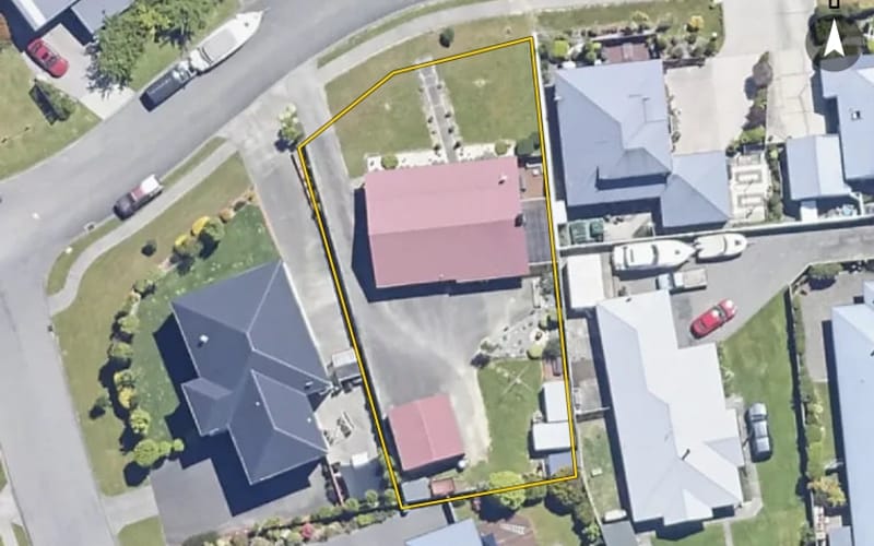 4 Rohe Drive