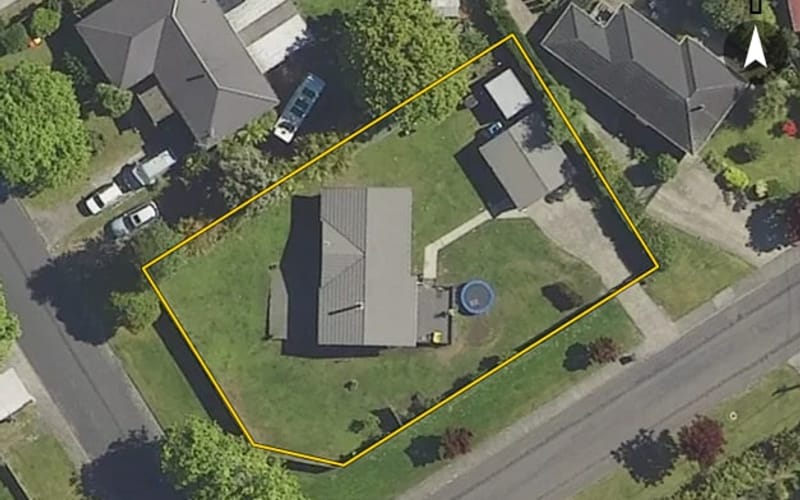 15 Inverness Road