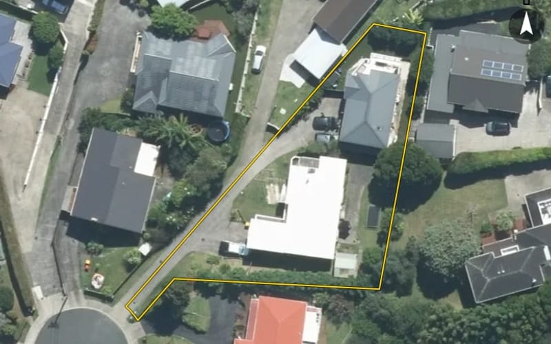 2/10 Webb Place