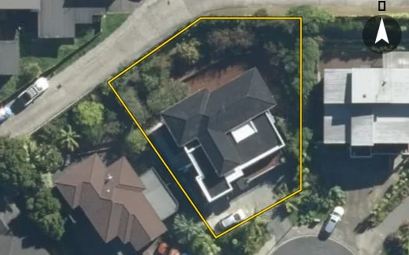 18 Hilton Close