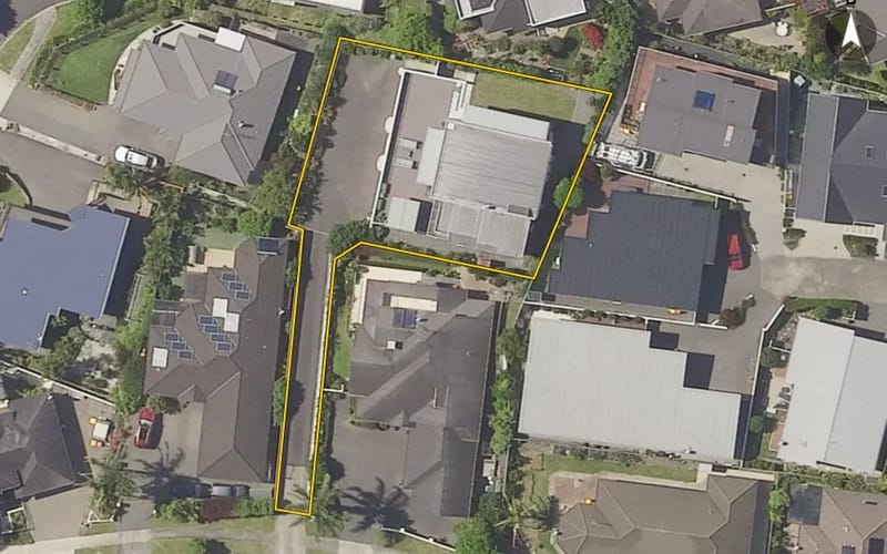 16 La Colina Place