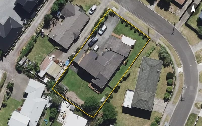 15 Aubrey Crescent