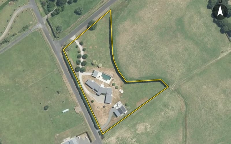 2 Arana Drive