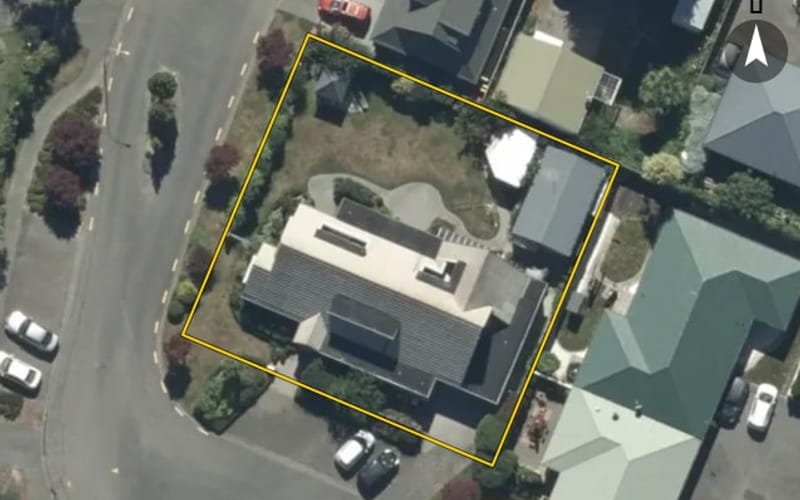 3 Ludecke Place