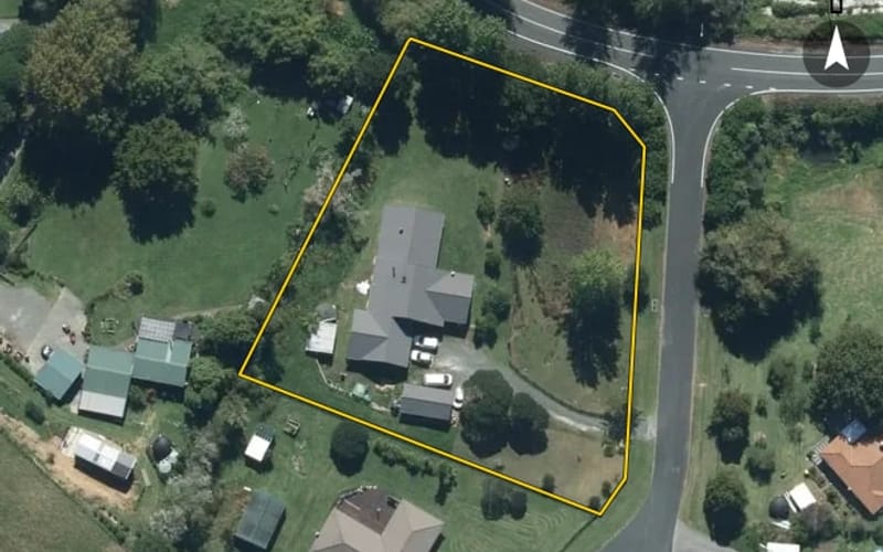 2 Bruce MacGregor Lane