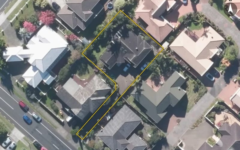 8 Nicholas Road