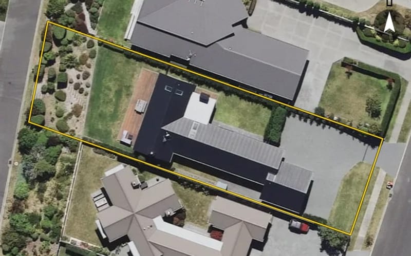 25 Pukenamu Road
