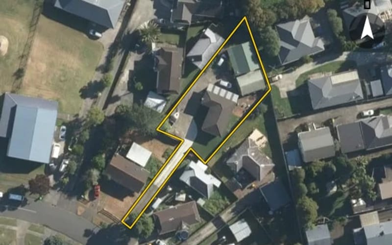 13 Karepo Crescent