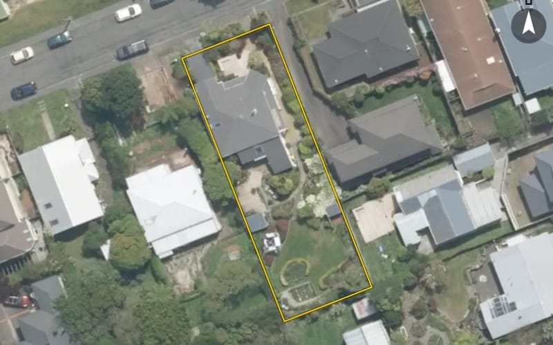 7 Henderson Street