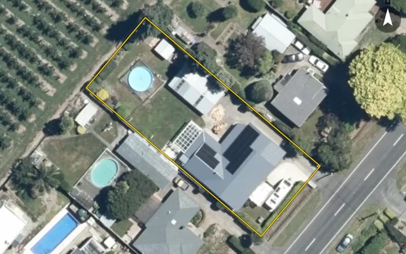 975 Riverslea Road South