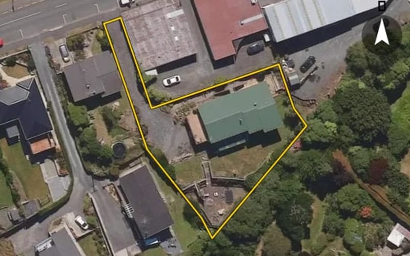 140 Larnach Road