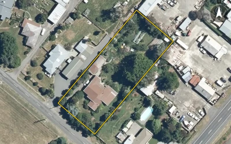 8 Tollemache Road West