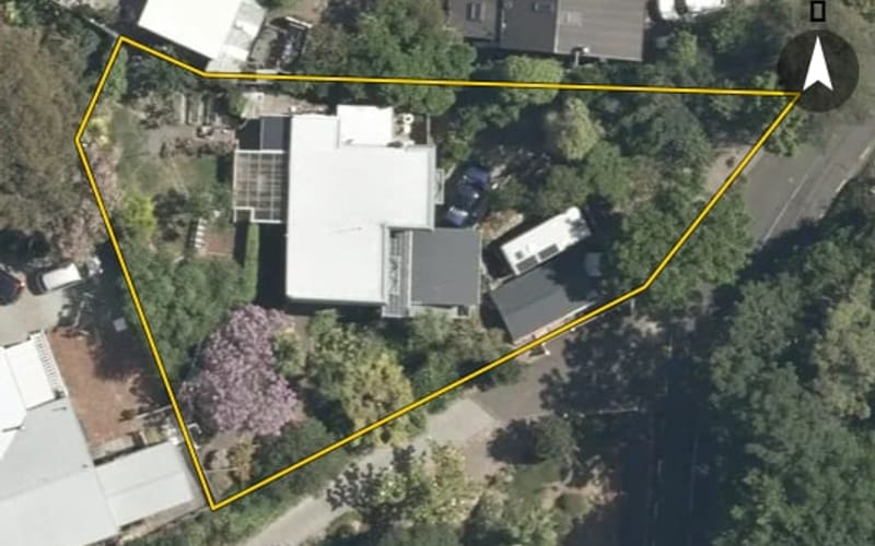 8 Thompson Road