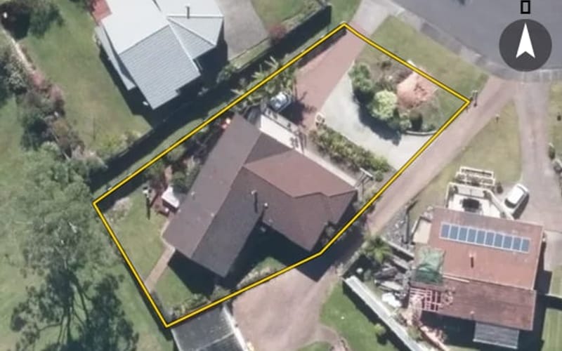 16 Flagstaff Place