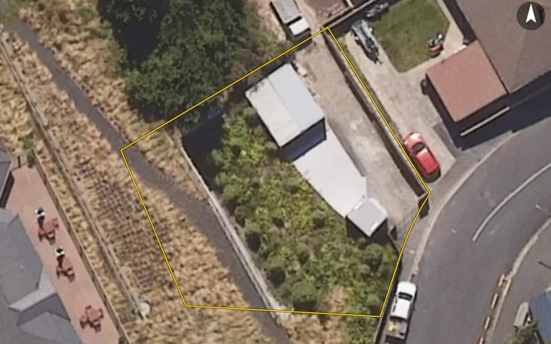 4 Fenton Crescent