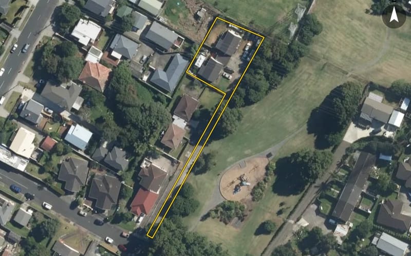 2/3 Lavas Place